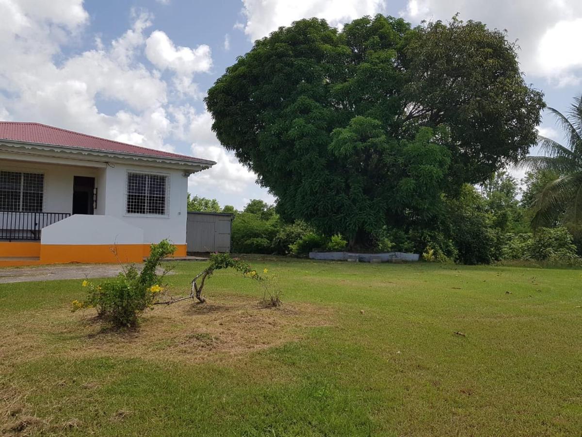 Kaz A Faup Villa Grand-Bourg  Luaran gambar